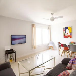 Primera Línea De Playa Terraza Y Vista Al Mar Apartamento